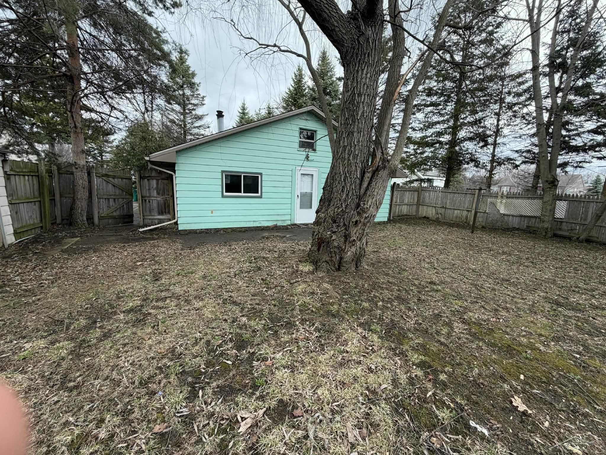 2060 Cass Avenue Road Bay City, MI 48708 - Photo 2 of 13