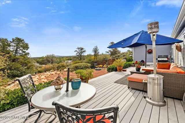 a outdoor view with a sitting space