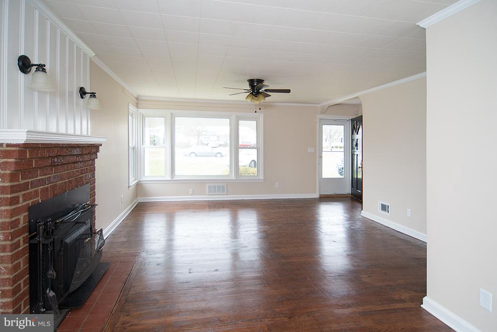 1607 Bragg Road Fredericksburg, VA 22407 - Photo 7 of 23 Dining Room