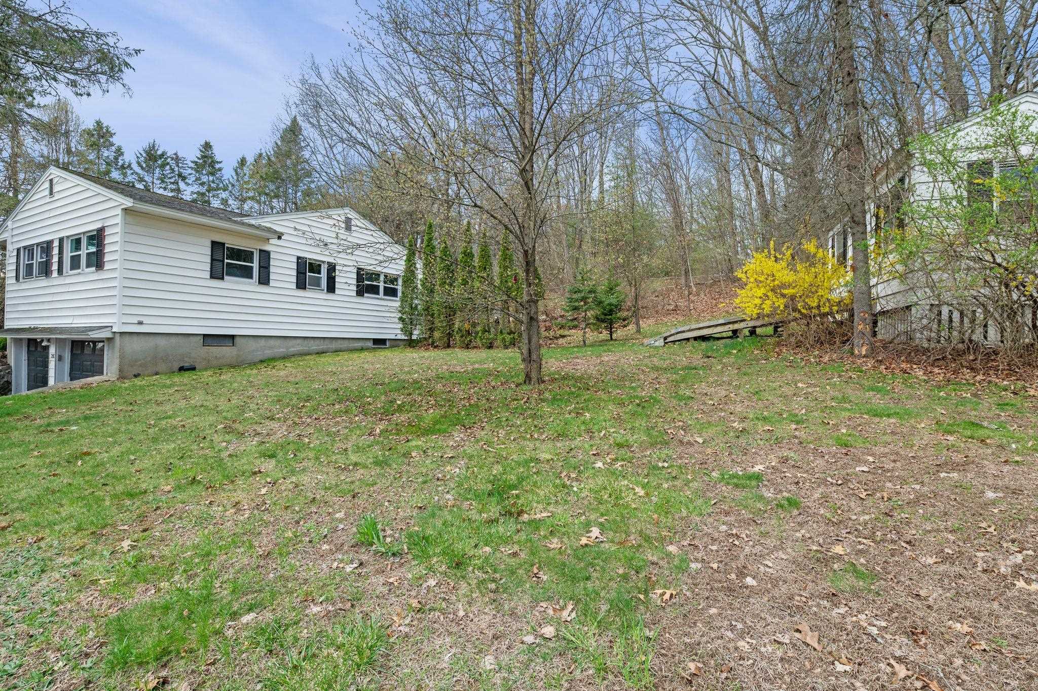 282 Wallace Road Bedford, NH 03110 - Photo 52 of 53 Gallery Image 52
