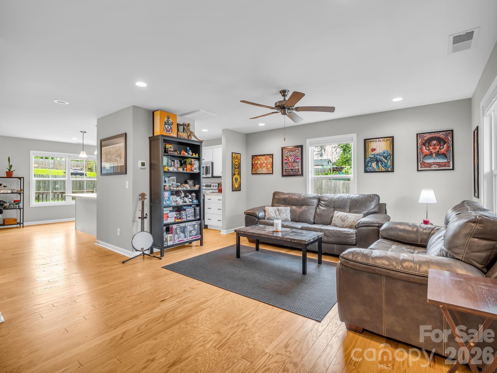 27 Busbee View Road Asheville, NC 28803 - Photo 8 of 43 Gallery Image 8