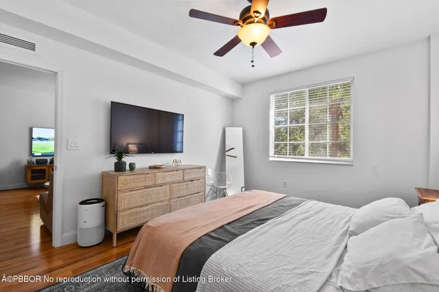 $3,000 | 250 Northeast 3rd Avenue, Unit 1320, Delray Beach, FL 33444