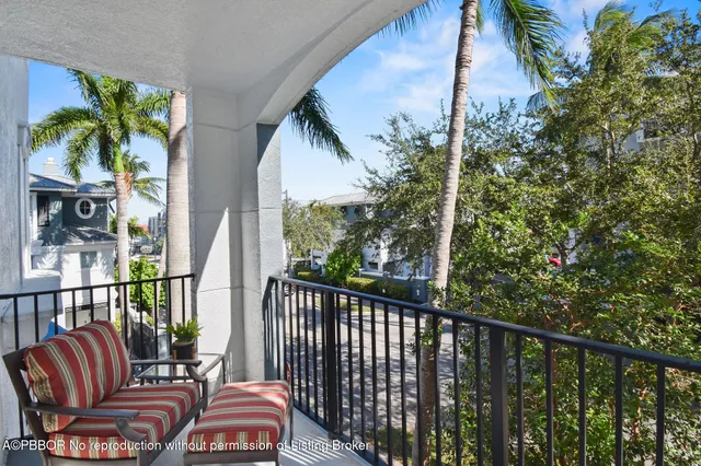 $3,000 | 250 Northeast 3rd Avenue, Unit 1320, Delray Beach, FL 33444