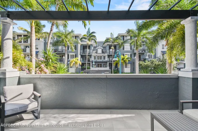 $3,000 | 250 Northeast 3rd Avenue, Unit 1320, Delray Beach, FL 33444