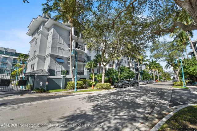$3,000 | 250 Northeast 3rd Avenue, Unit 1320, Delray Beach, FL 33444