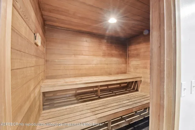 $3,000 | 250 Northeast 3rd Avenue, Unit 1320, Delray Beach, FL 33444