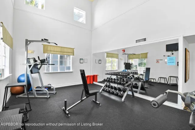 $3,000 | 250 Northeast 3rd Avenue, Unit 1320, Delray Beach, FL 33444