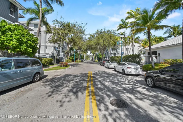 $3,000 | 250 Northeast 3rd Avenue, Unit 1320, Delray Beach, FL 33444