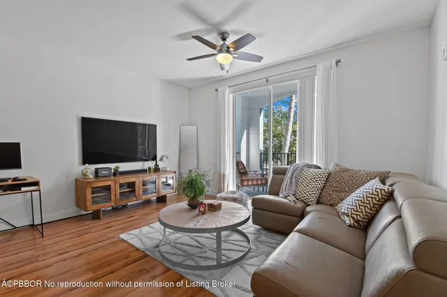 $3,000 | 250 Northeast 3rd Avenue, Unit 1320, Delray Beach, FL 33444