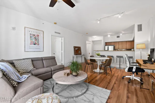 $3,000 | 250 Northeast 3rd Avenue, Unit 1320, Delray Beach, FL 33444