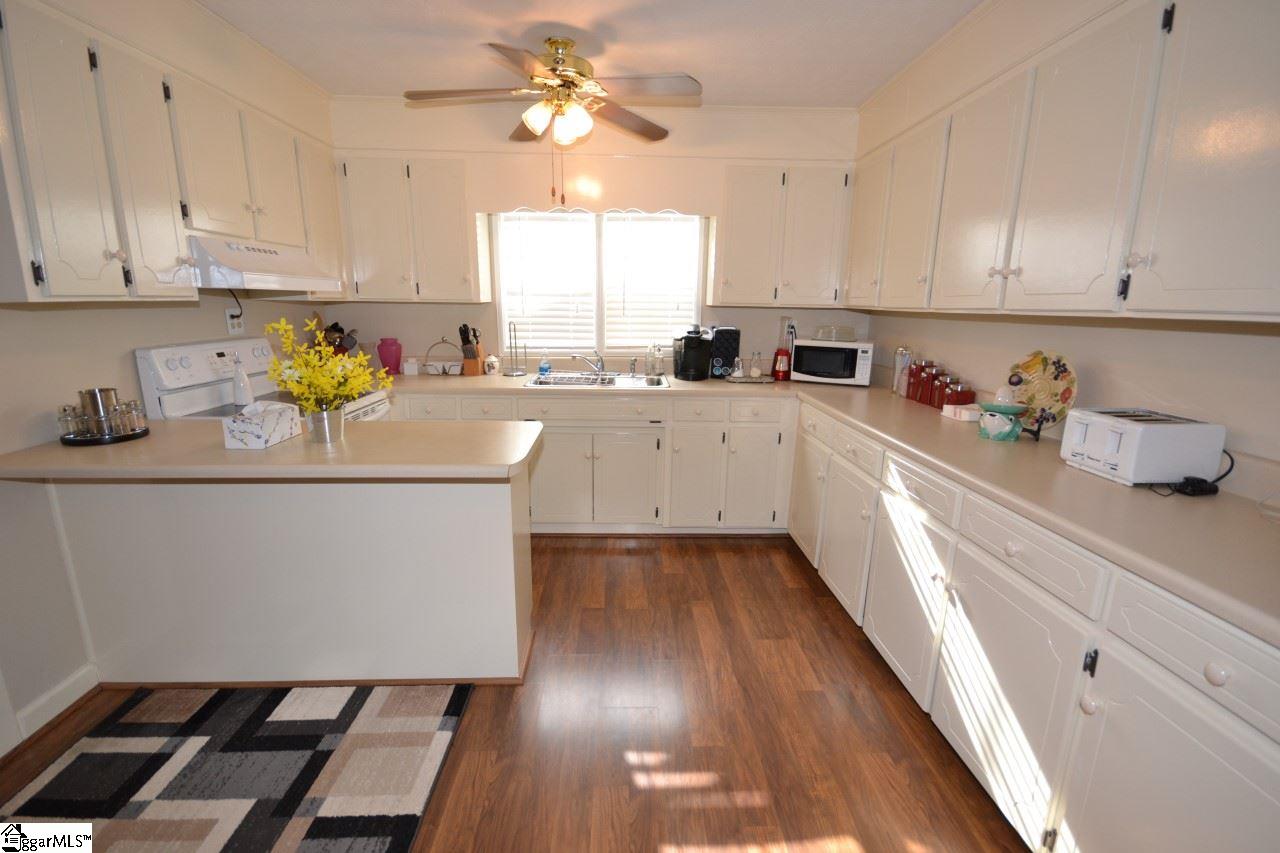 4 22nd Street Greer, SC 29651 - Photo 3 of 16 Gallery Image 3