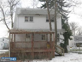 17 North Terrace Avenue Maple Shade, NJ 08052 - Photo 2 of 12 Gallery Image 2
