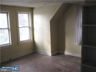 17 North Terrace Avenue Maple Shade, NJ 08052 - Photo 9 of 12 Gallery Image 9