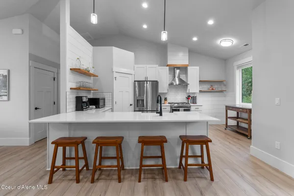 $650,000 | 117 Hanson Court, Dover, ID 83825