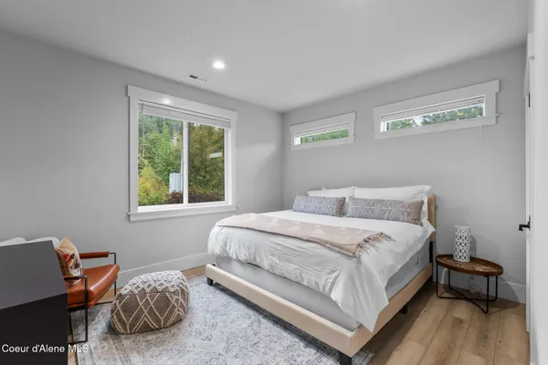 $650,000 | 117 Hanson Court, Dover, ID 83825