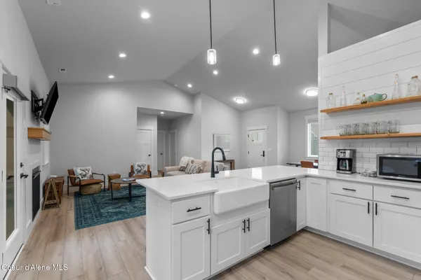 $650,000 | 117 Hanson Court, Dover, ID 83825