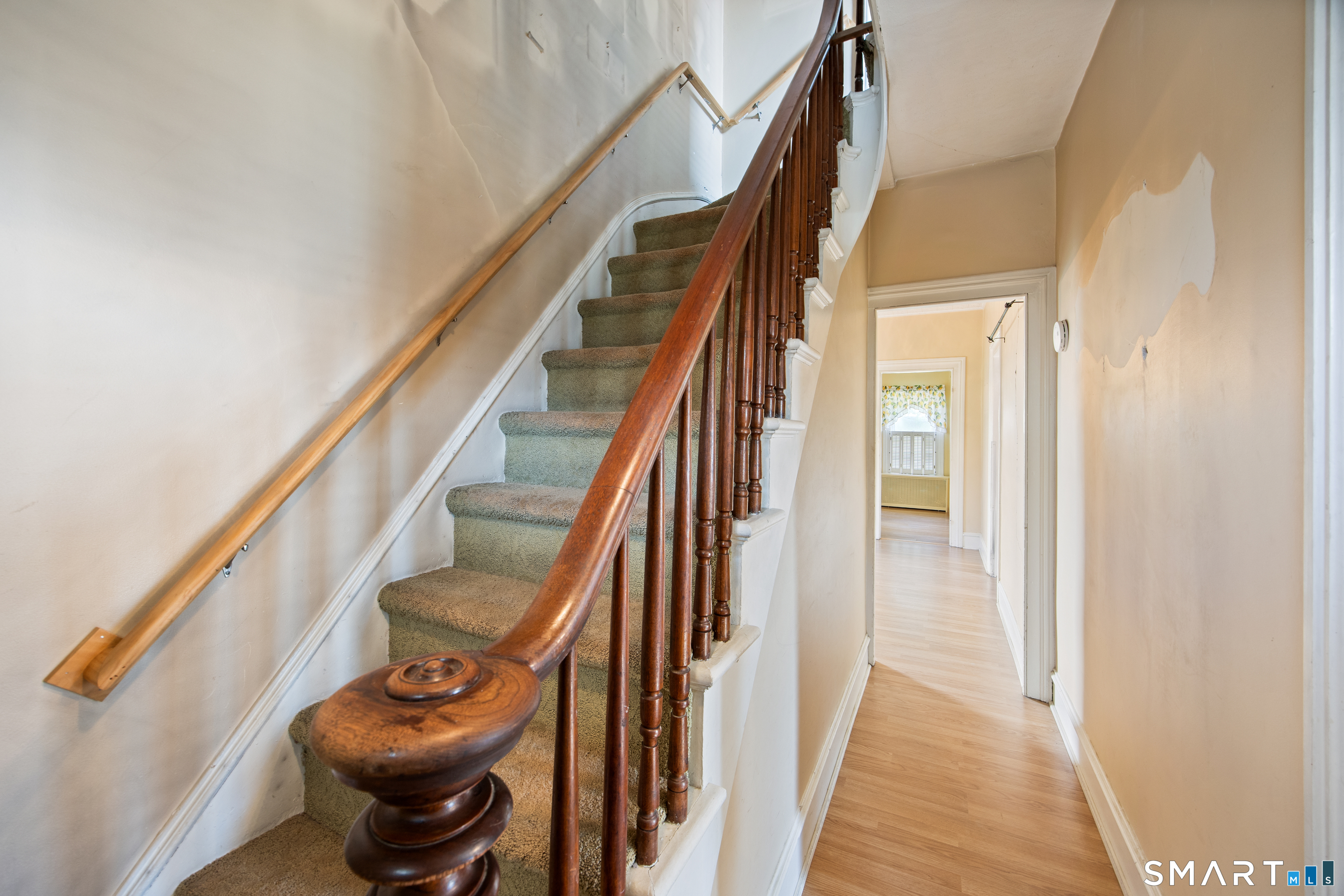 578 Washington Avenue Waterbury, CT 06708 - Photo 5 of 40 Gallery Image 5