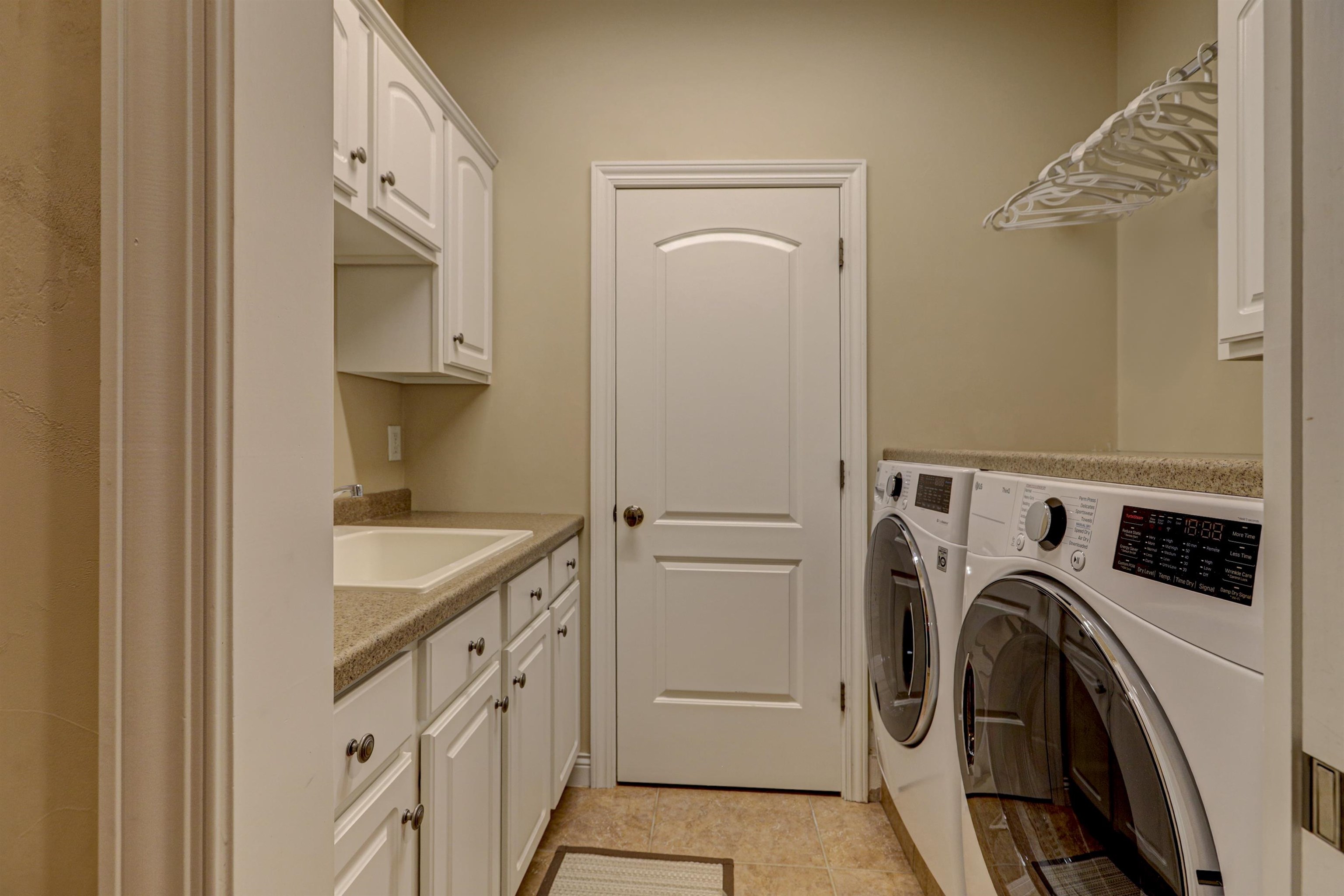 1388 Firefly Court Neenah, WI 54956 - Photo 31 of 46