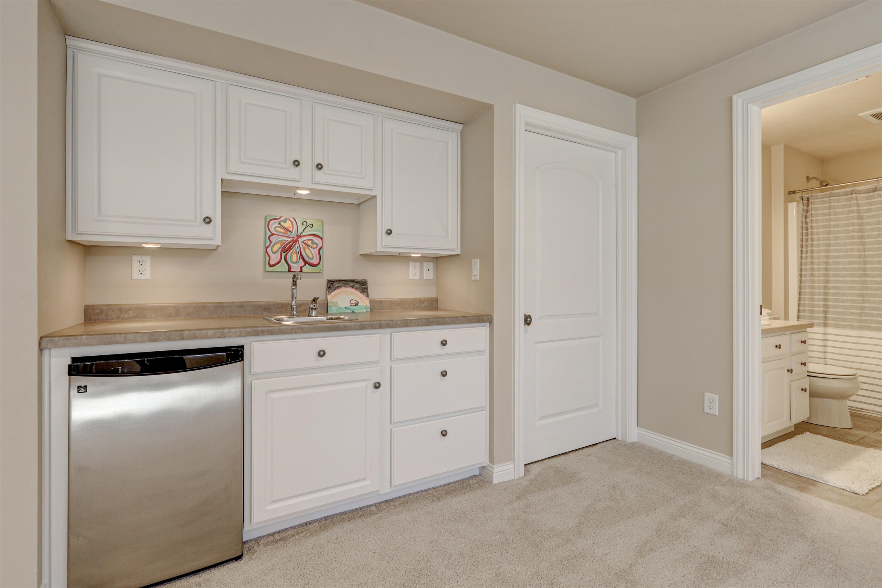 1388 Firefly Court Neenah, WI 54956 - Photo 35 of 46