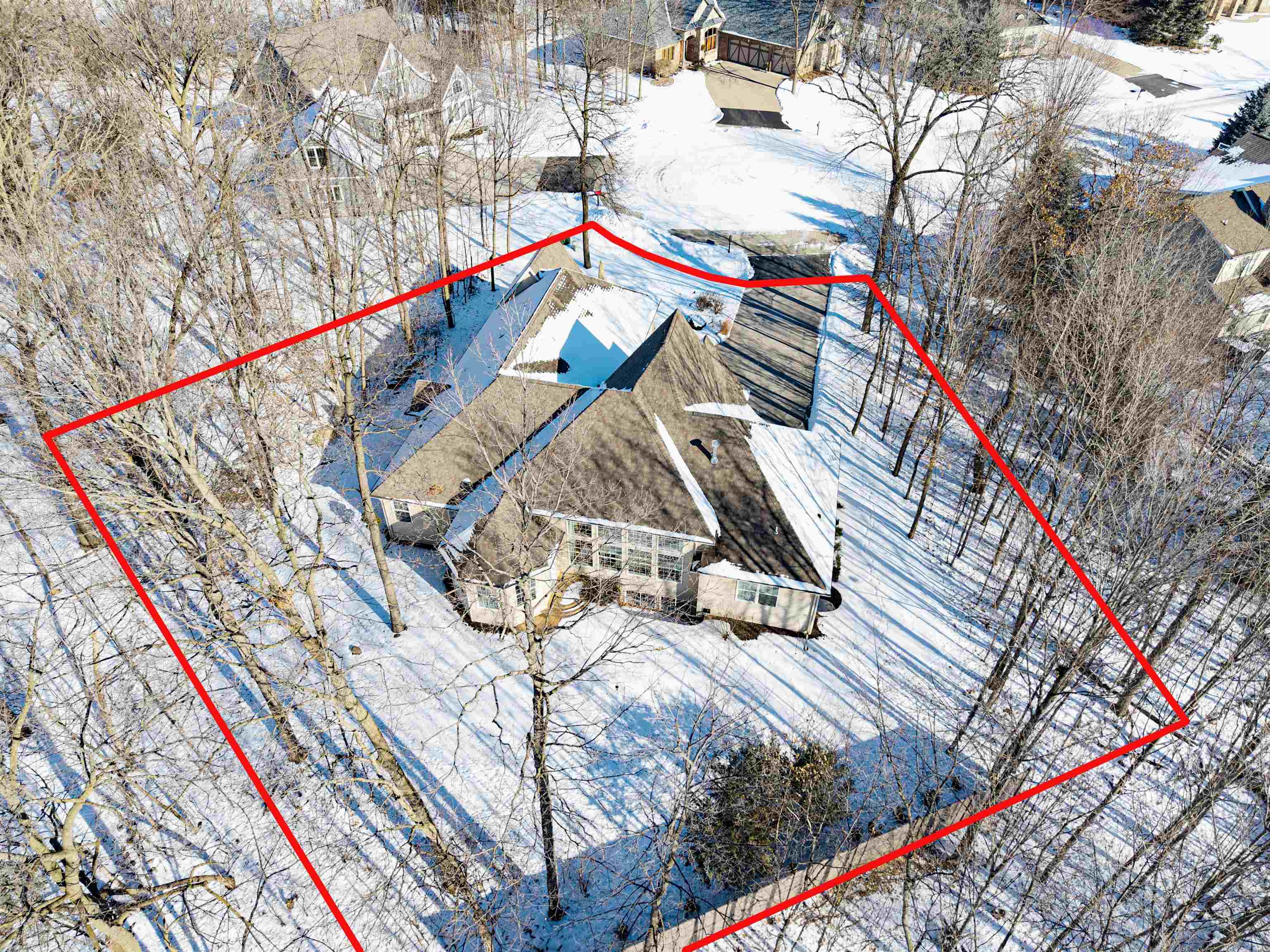 1388 Firefly Court Neenah, WI 54956 - Photo 4 of 46