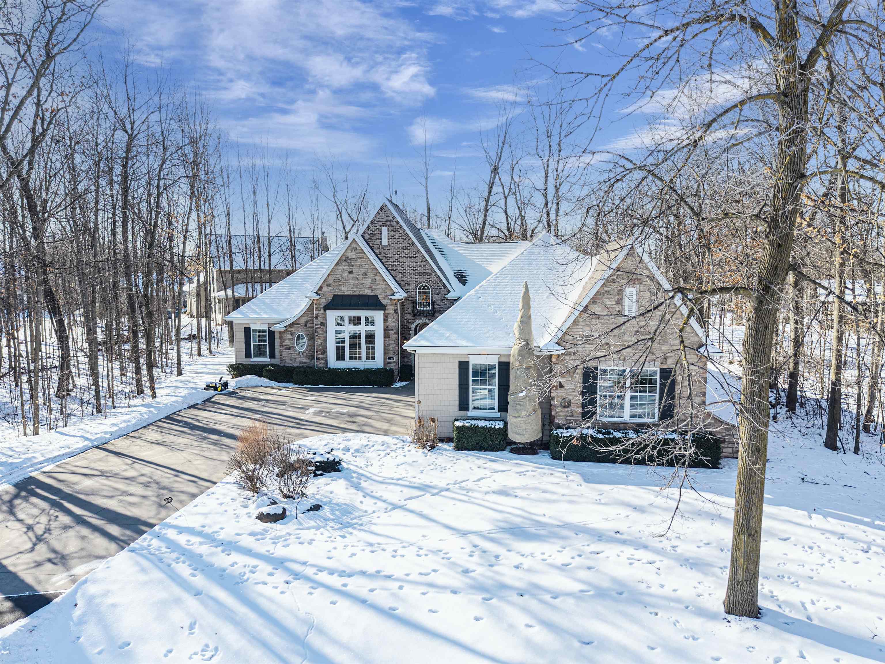 1388 Firefly Court Neenah, WI 54956 - Photo 8 of 46