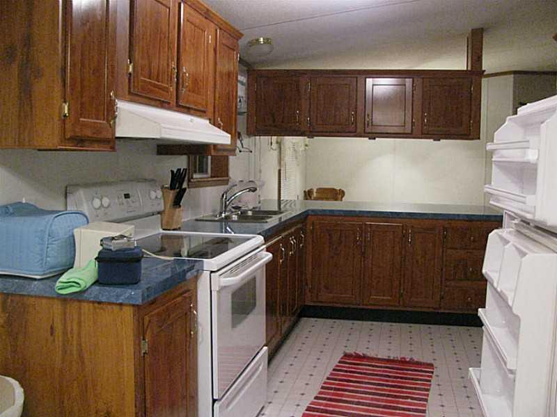 372 Slick Road Stoystown, PA 15563 - Photo 3 of 20 Kitchen.