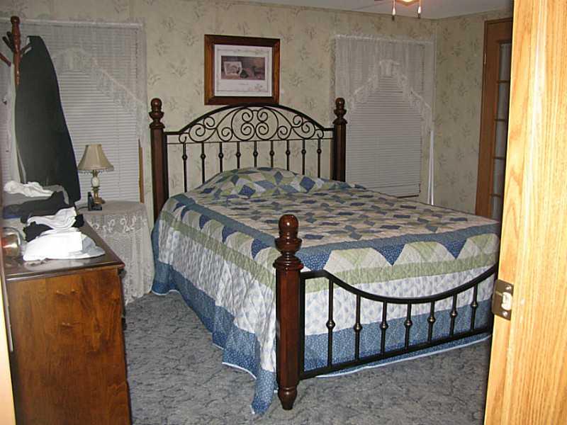 372 Slick Road Stoystown, PA 15563 - Photo 5 of 20 Bedroom.