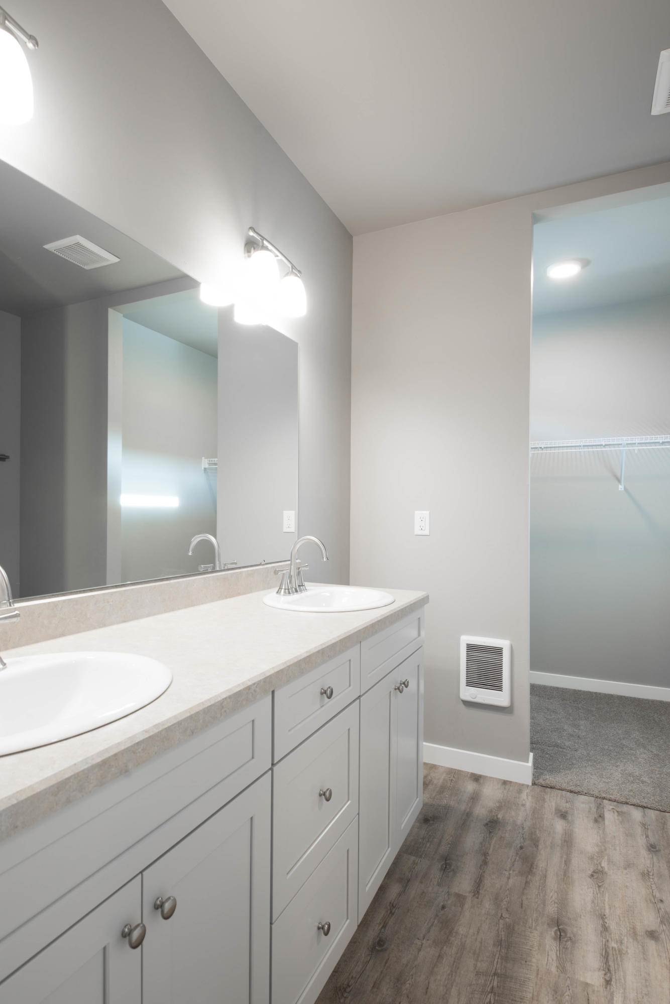 16419 Bassett Road La Pine, OR 97739 - Photo 18 of 23 Shepard - Primary bathroom 1