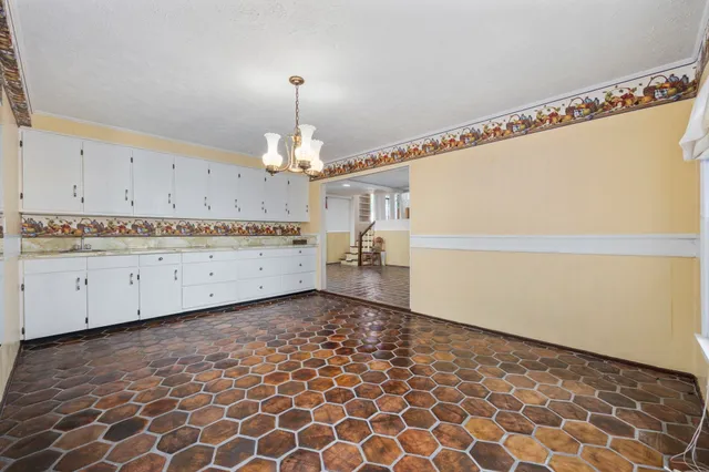 $359,999 | 708 Charlotte Road, Myrtle Beach, SC 29577