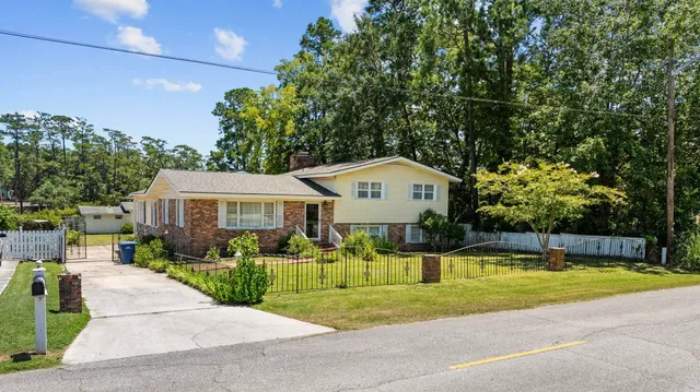 $359,999 | 708 Charlotte Road, Myrtle Beach, SC 29577