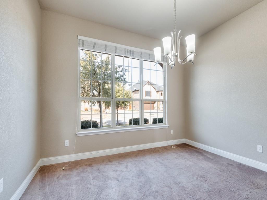 4514 Periwinkle Drive Mansfield, TX 76063 - Photo 3 of 28