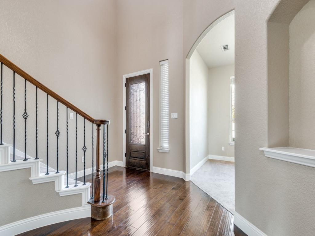 4514 Periwinkle Drive Mansfield, TX 76063 - Photo 5 of 28