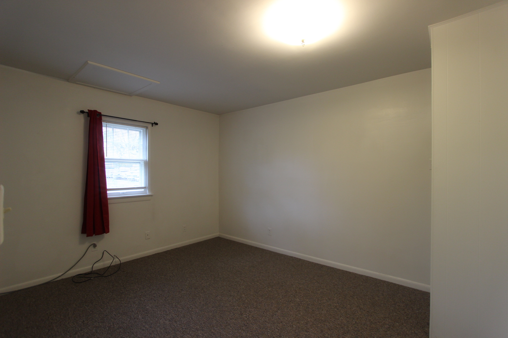 3311-3315 Waukegan Road McHenry, IL 60050 - Photo 3 of 16 an empty room with a window
