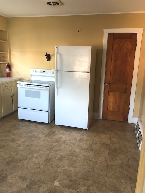 3311-3315 Waukegan Road McHenry, IL 60050 - Photo 10 of 16 a utility room with washer and dryer