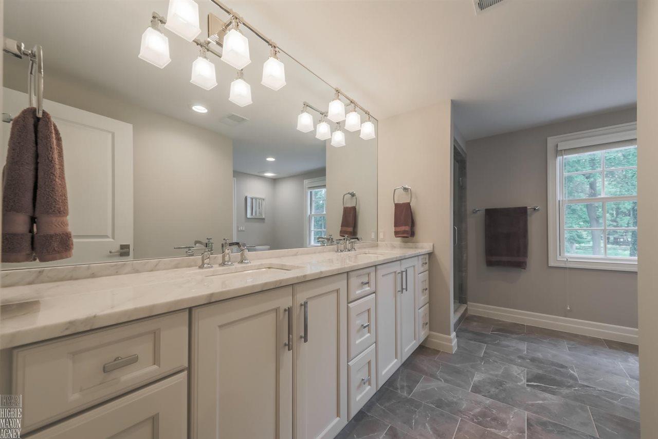 515 Shelden Road Grosse Pointe, MI 48236 - Photo 44 of 71 31386437-43.JPG