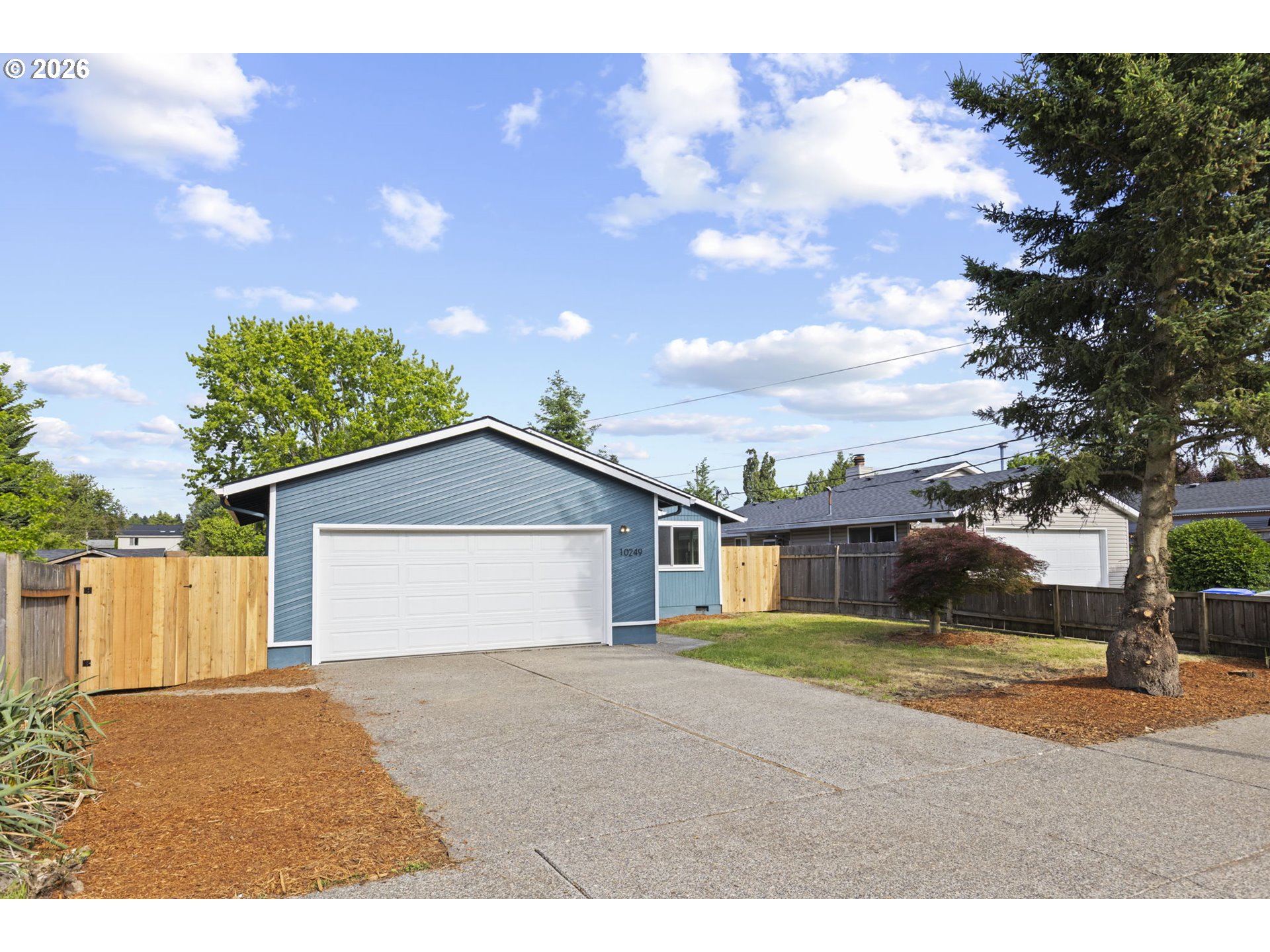 10249 North Tyler Avenue Portland, OR 97203 - Photo 3 of 34
