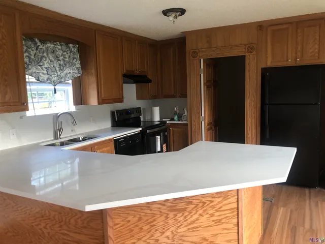 $1,500 | 10517 Savoy Road, St. Amant, LA 70774