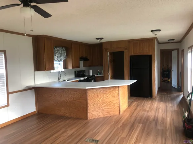 $1,500 | 10517 Savoy Road, St. Amant, LA 70774