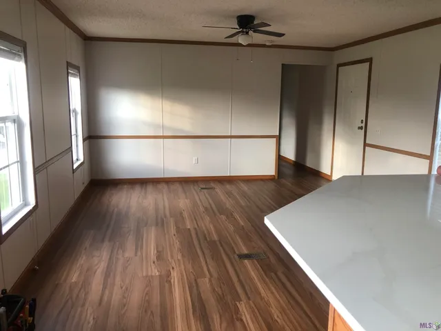 $1,500 | 10517 Savoy Road, St. Amant, LA 70774