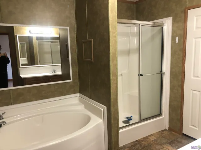 $1,500 | 10517 Savoy Road, St. Amant, LA 70774