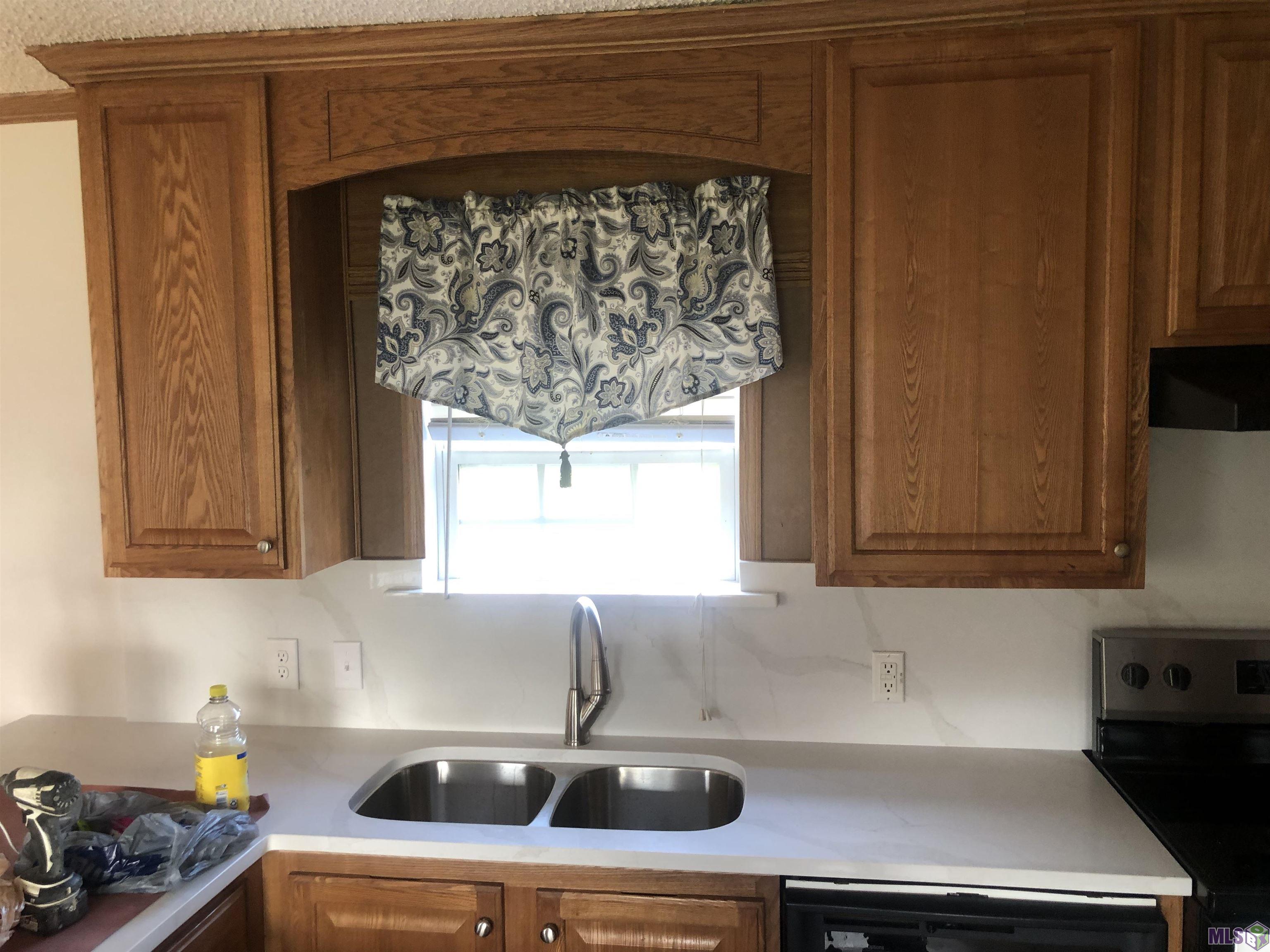 10517 Savoy Road St. Amant, LA 70774 - Photo 9 of 13