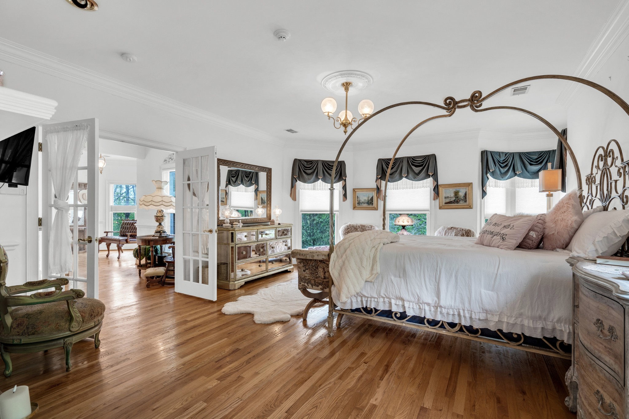 515 Cox Hollow Road Dover, TN 37058 - Photo 28 of 57 a bed room with a bed and gym equipment