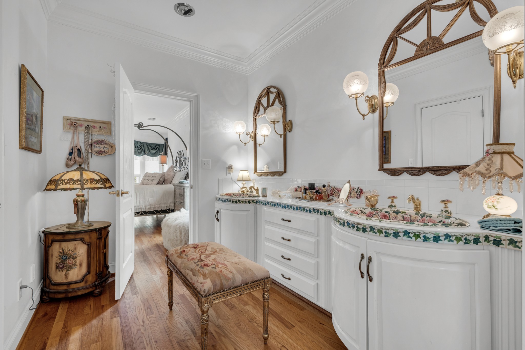 515 Cox Hollow Road Dover, TN 37058 - Photo 35 of 57 a en suite bathroom with a double vanity sink and a mirror