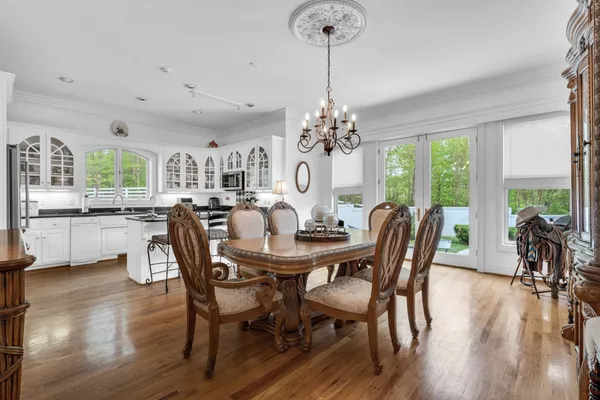 $1,999,900 | 515 Cox Hollow Road, Dover, TN 37058