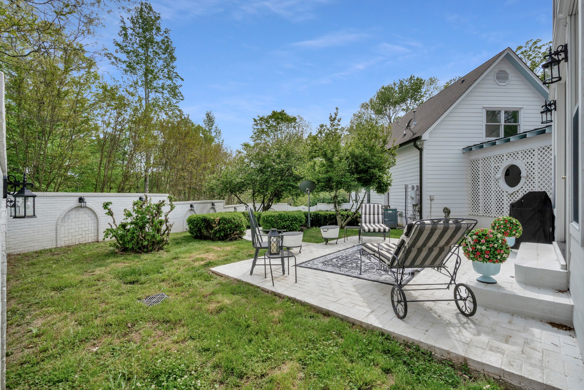 515 Cox Hollow Road Dover, TN 37058 - Photo 49 of 57 a view of a patio with a table and chairs