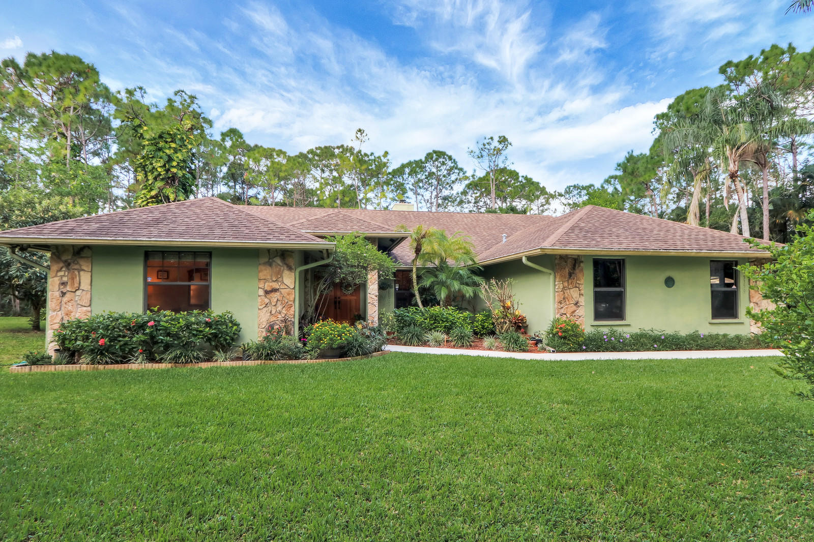 15359 Alexander Run Jupiter, FL 33478 - Photo 3 of 39 front exposure