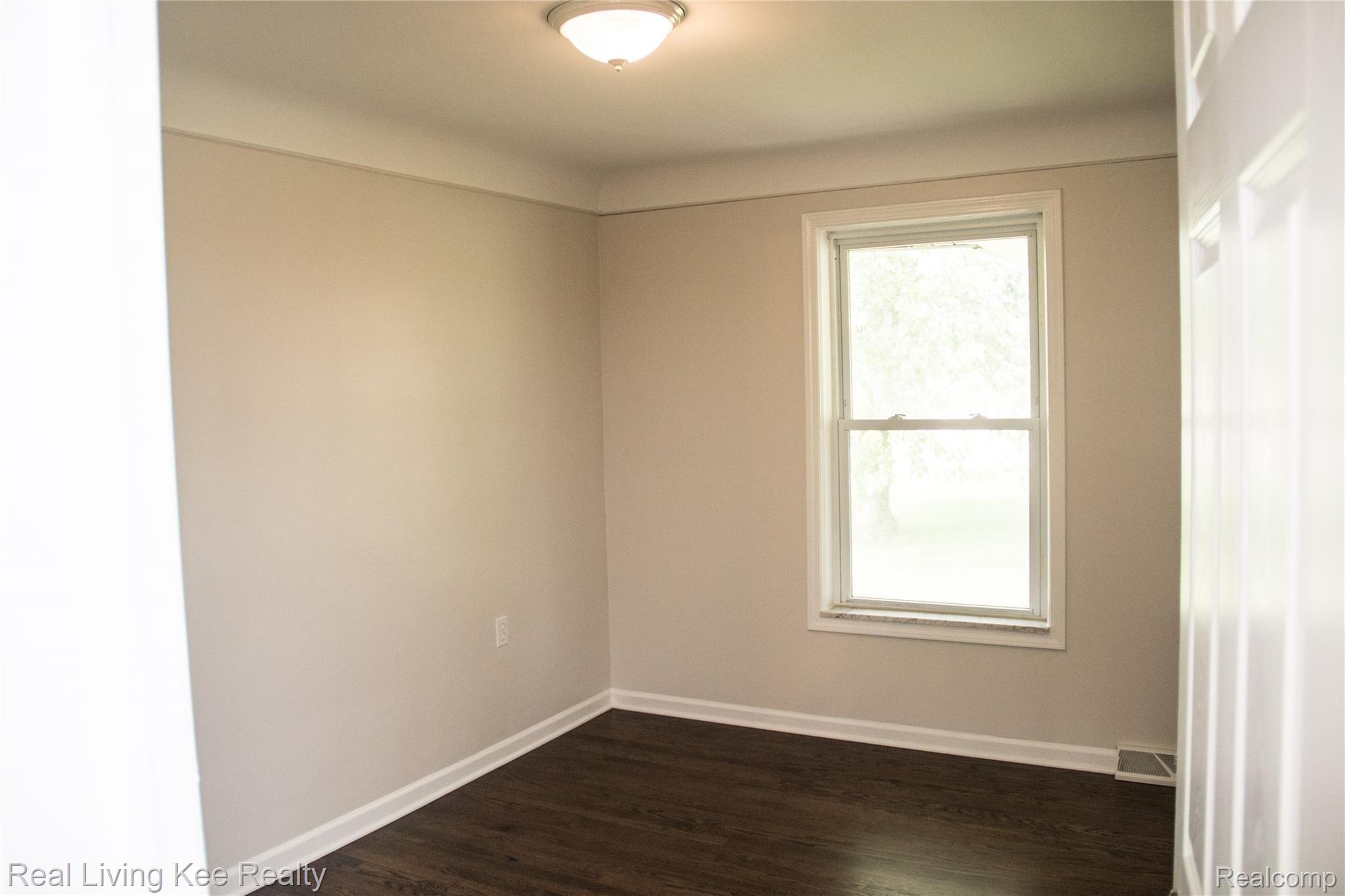 16475 Almont Road Allenton, MI 48002 - Photo 19 of 43 0G5A1797.jpg