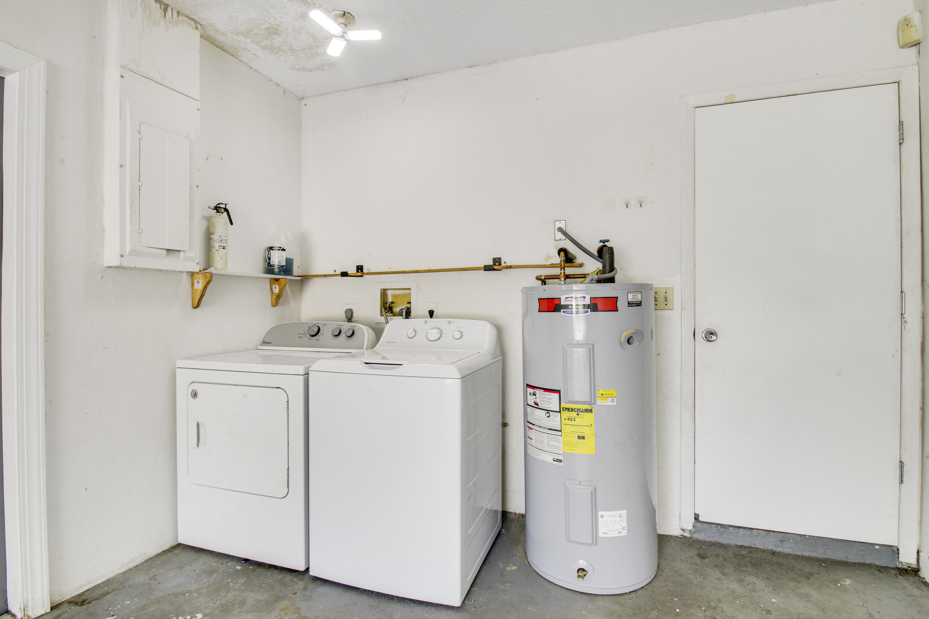 5929 Southeast Collins Avenue Stuart, FL 34997 - Photo 31 of 37 .