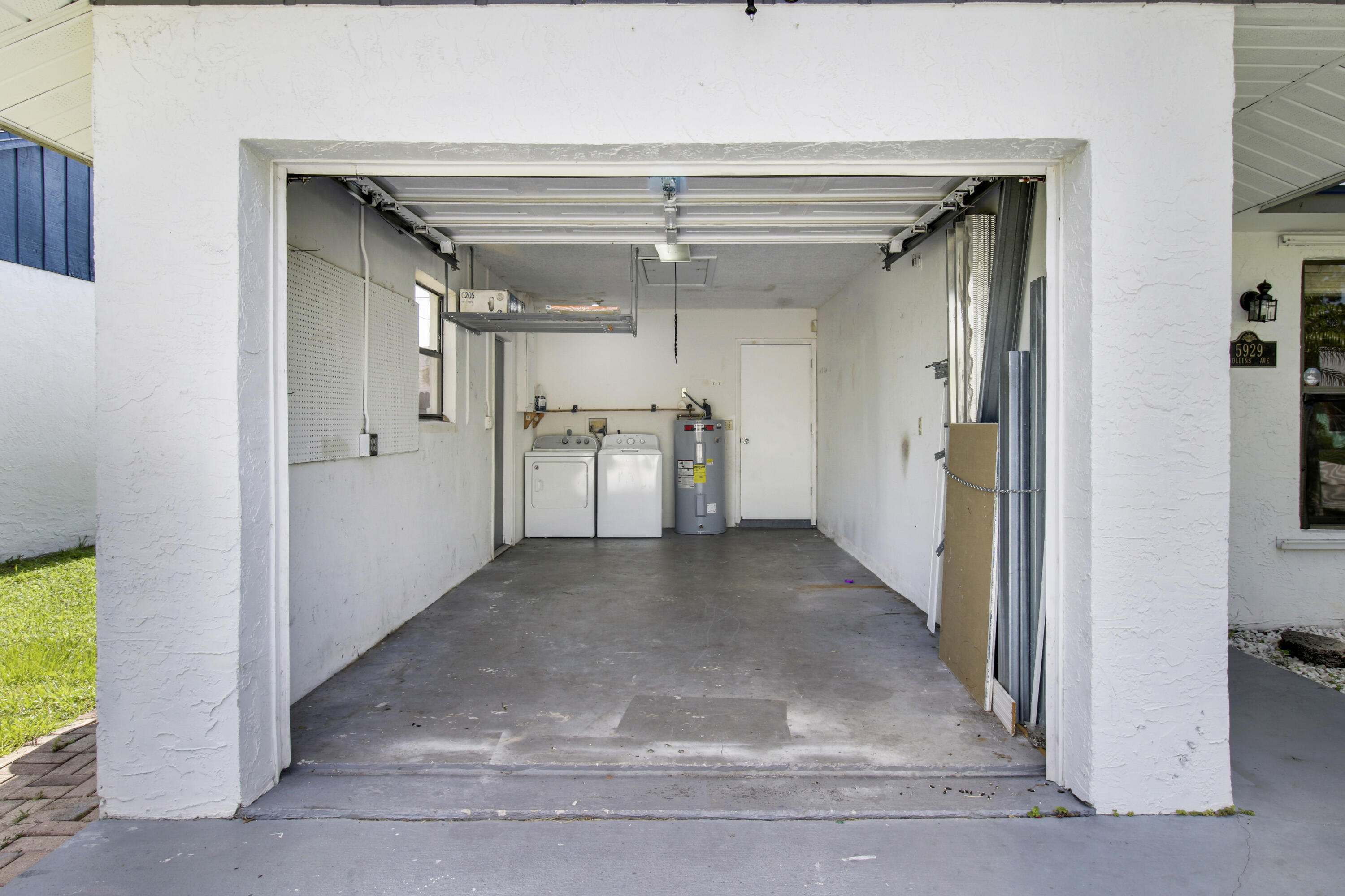 5929 Southeast Collins Avenue Stuart, FL 34997 - Photo 32 of 37 .