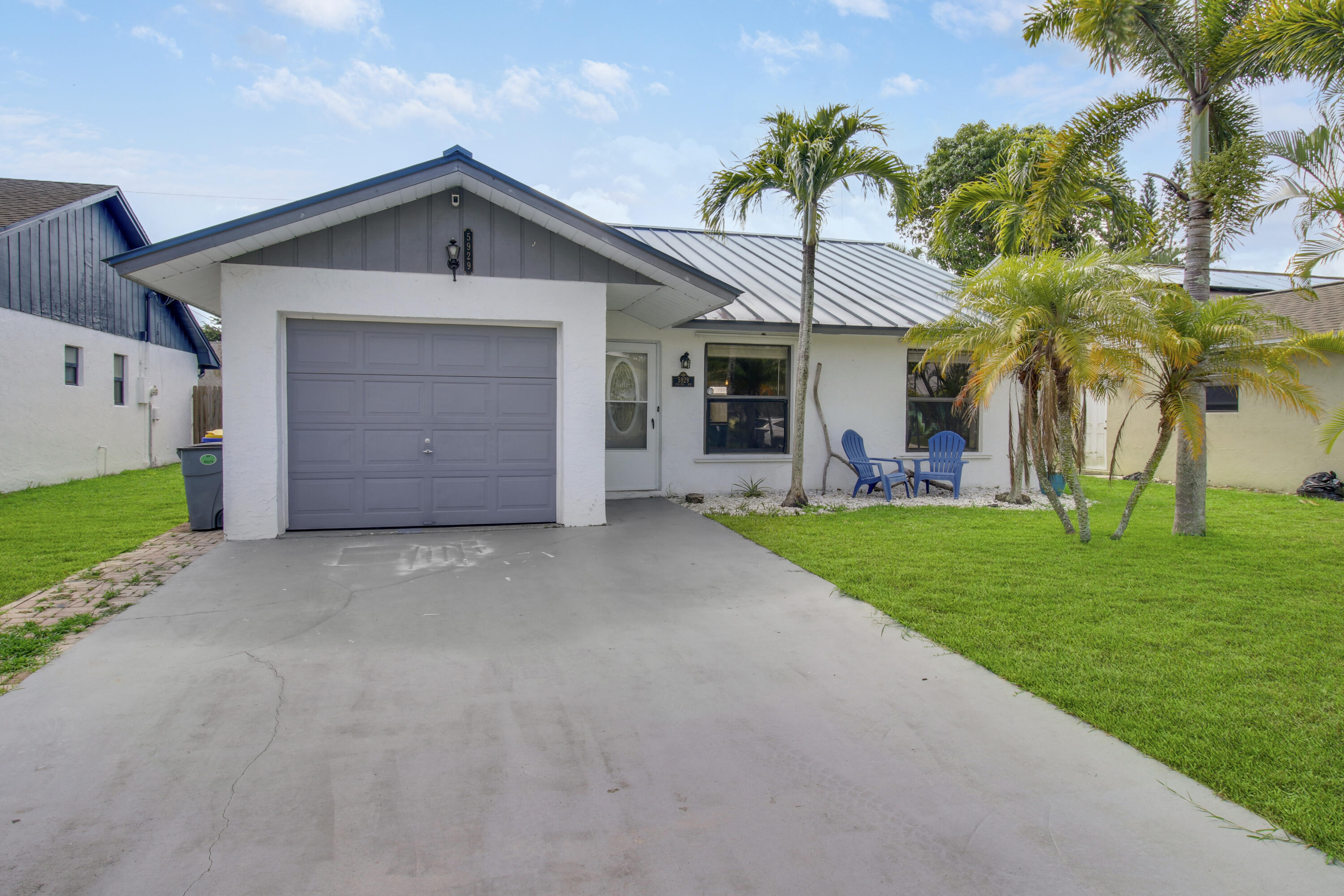 5929 Southeast Collins Avenue Stuart, FL 34997 - Photo 33 of 37 .